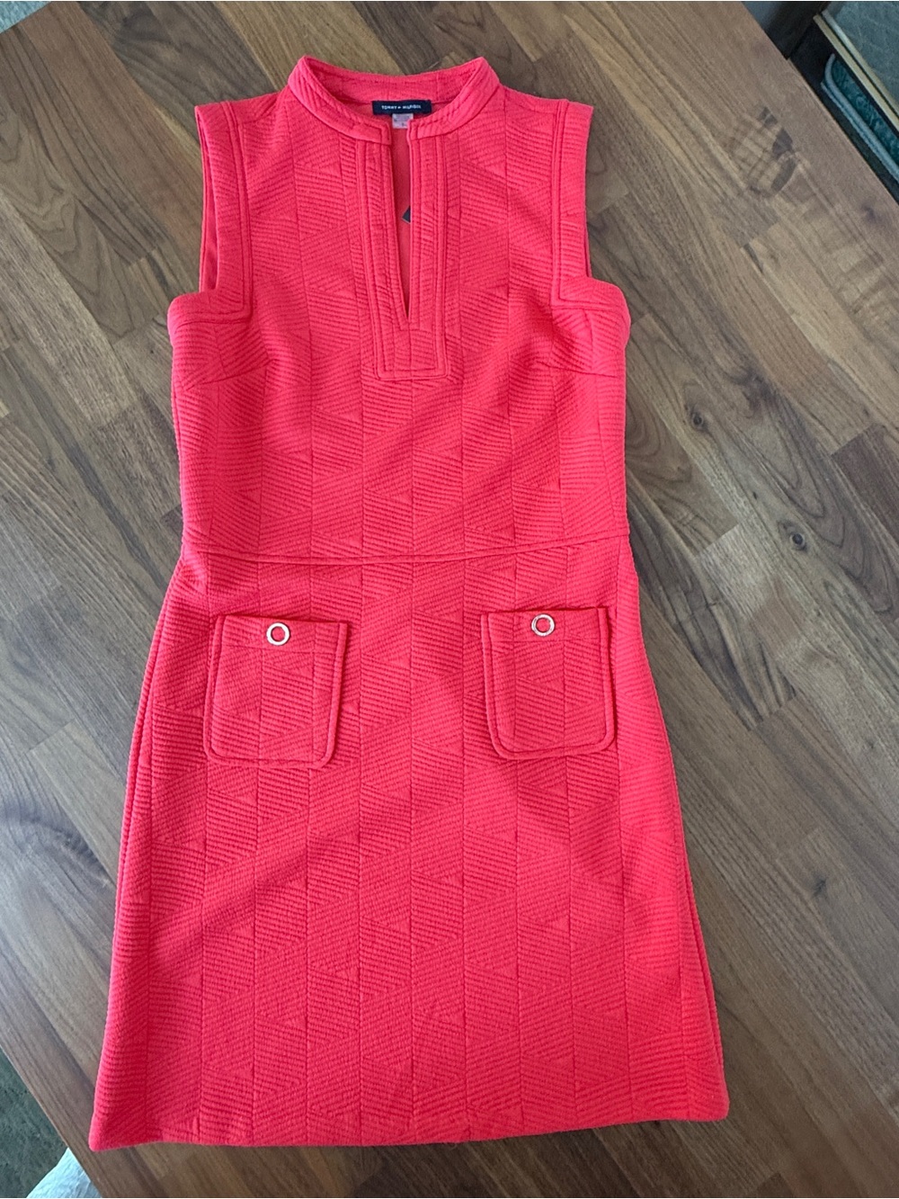 Sleeveless Red Textured Pocket Dress - Picture 4 of 8